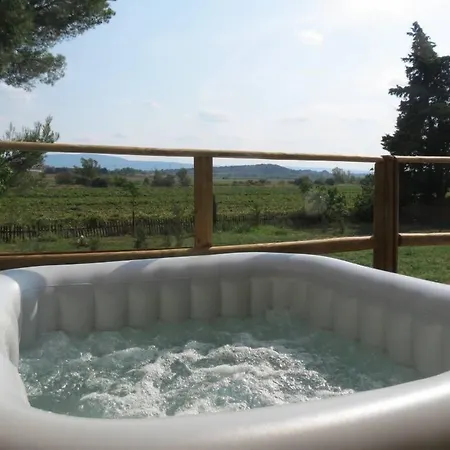 Domaine Du Siestou Luxe tent